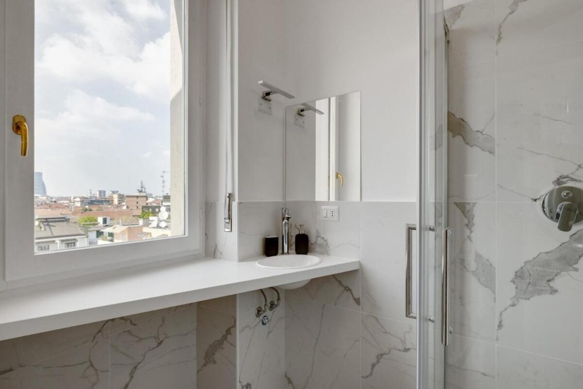 Homeby, Cozy Penthouse Apartment Milan Exterior photo