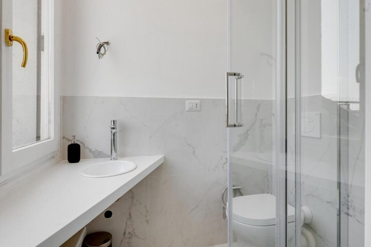 Homeby, Cozy Penthouse Apartment Milan Exterior photo